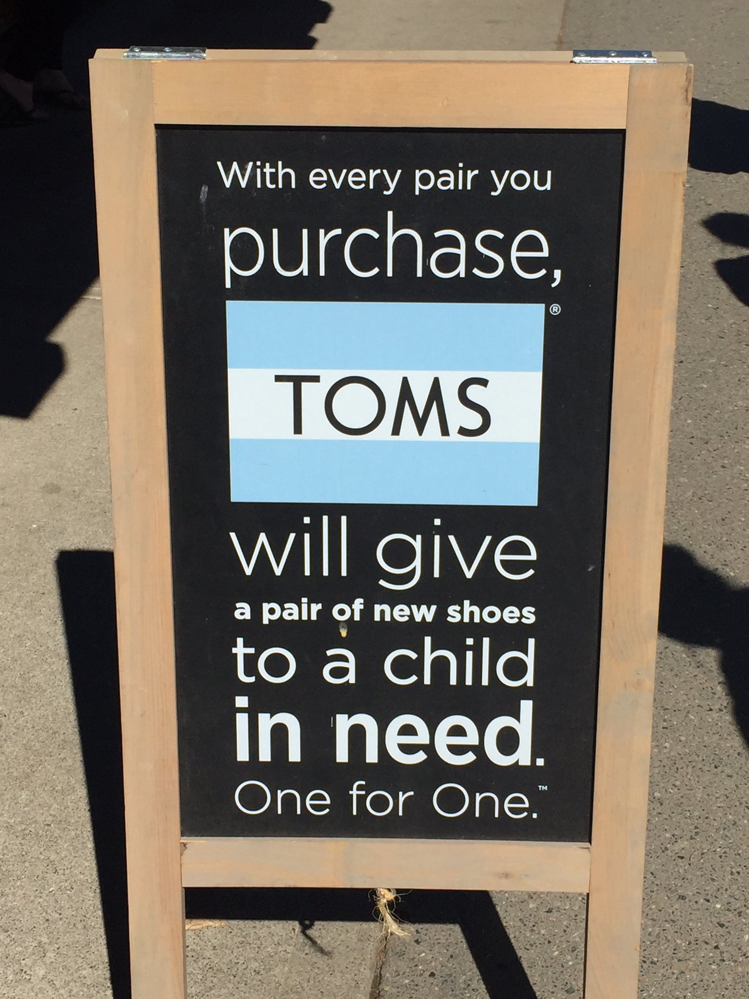 toms